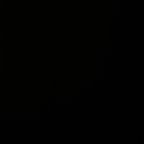 Meet your Posher, Lucia - Picture 1 of 1